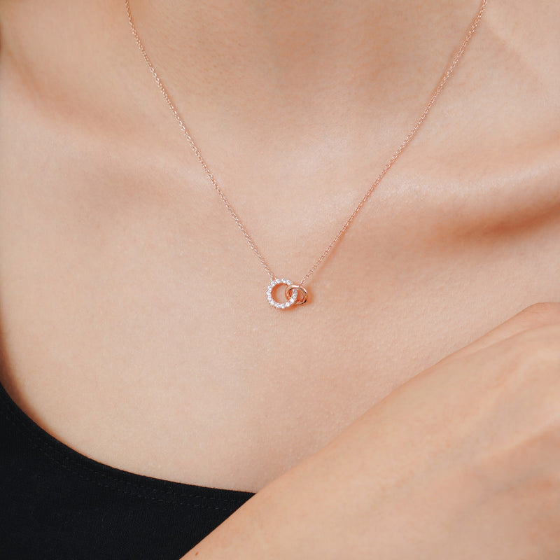 Kloe Interlocking Necklace