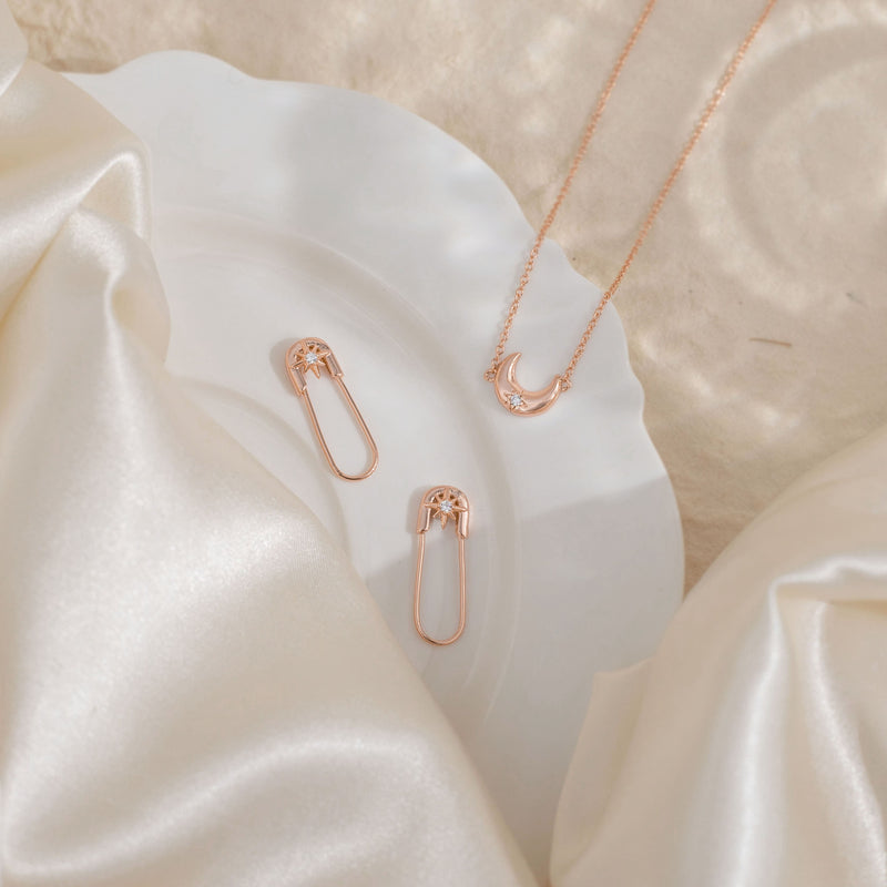 Celia Cosmo Necklace.