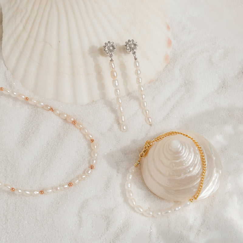 Bondi Pearl Earrings.